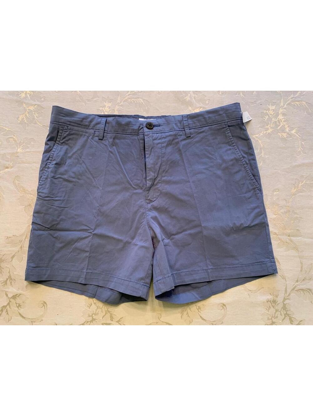 Amazon Essentials Men's Slim Fit 5" Flat-Front Shorts